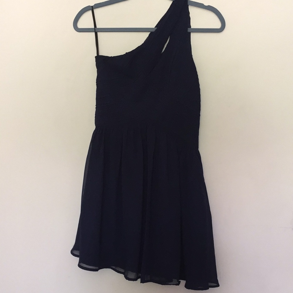 Dillard’s Short One Shoulder w/ Slit Formal Dress